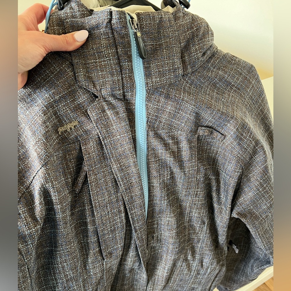 686 Jacket - Picture 3 of 7
